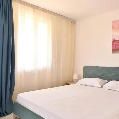Guest house Pensiunea Chiquita Vadu